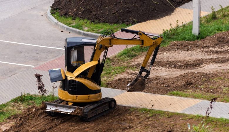 Terrassement : les machines incontournables pour un chantier réussi