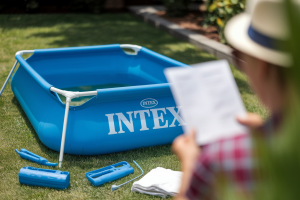 piscine-intex-partielle-outils-personne