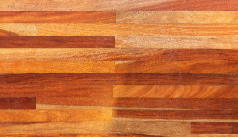 Enlever le Vernis sur le Bois : Quelle Méthode Choisir ?