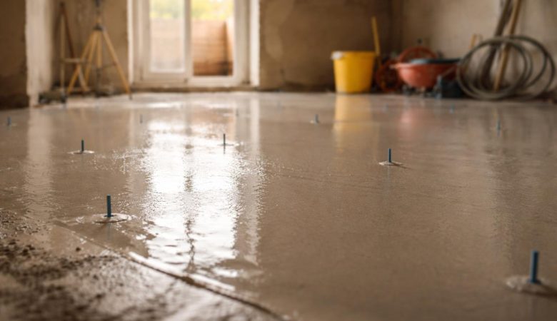 chantier-chape-liquide-outils-fenetre