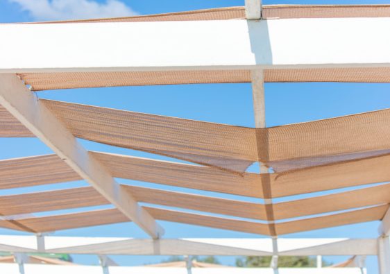 Bâches et toiles de pergola sur mesure, comment bien choisir